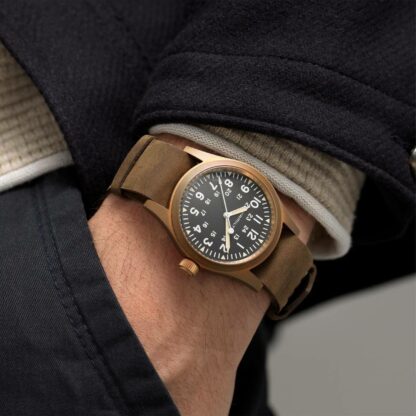 Hamilton Khaki Field Mechanical Bronze porté